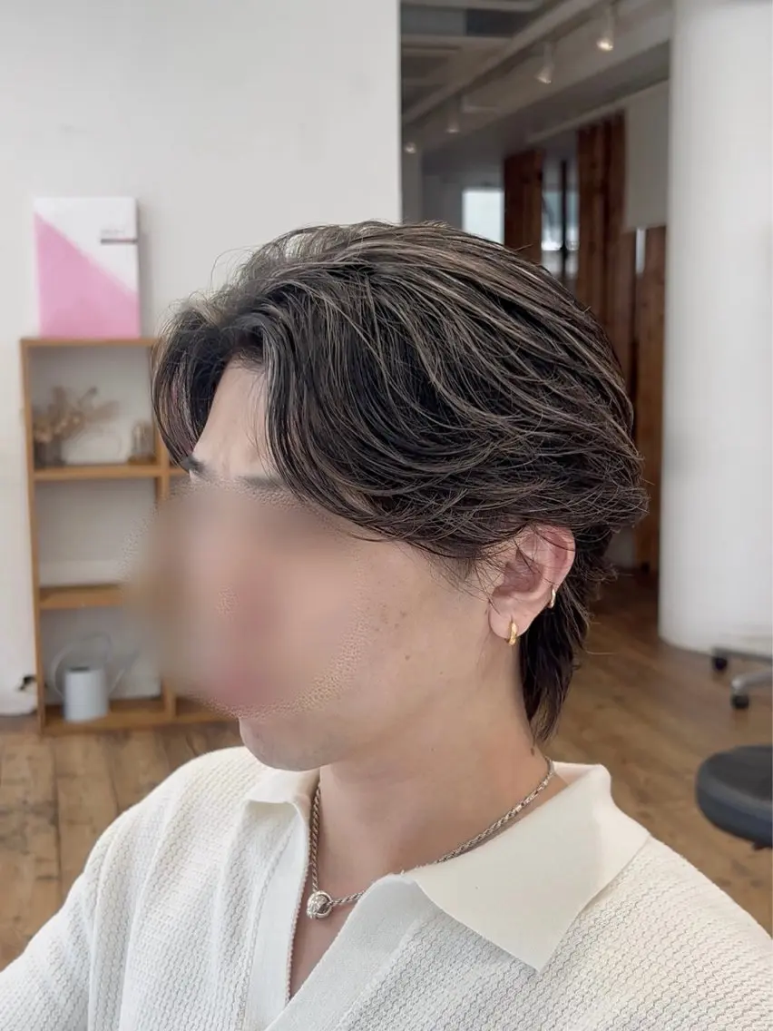 カラー メンズ センターパート メンズハイライト グレージュ ハイライトカラー カット ヘアカラー Koki/ メンズヘア特化のヘアスタイル