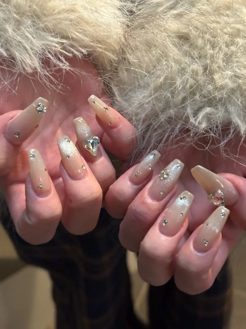 ネイル ハンドネイル 🪐富島彩夏 /海外nail🪐のネイルデザイン