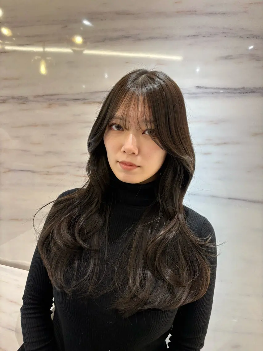 セミロング カラー ヘアアレンジ 顔まわりレイヤー レイヤーカット 似合わせカット カット ヘアカラー トリートメント 韓国風レイヤーカット 💎髪質改善"yuiのヘアスタイル