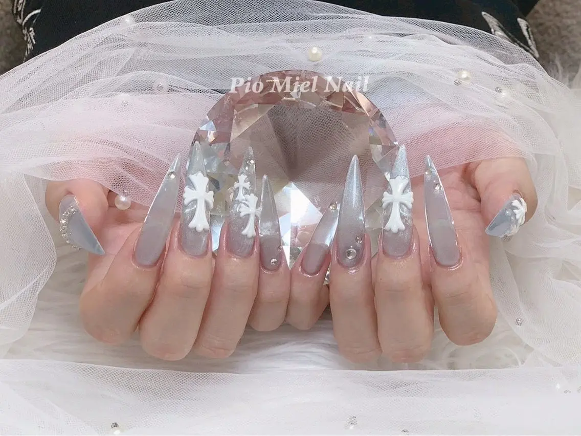 ネイル ハンドネイル HANA 長さだしのネイルデザイン