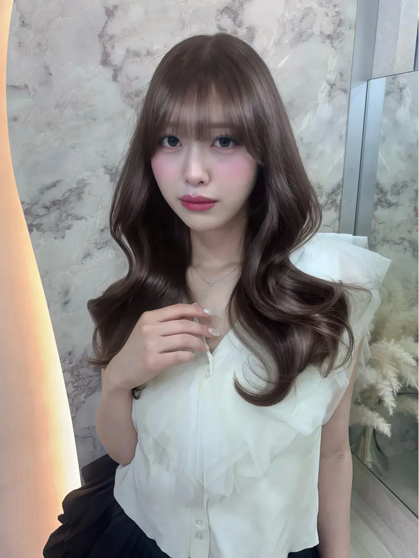 セミロング カラー ヘアカラー ️🫧中島遼香🫧 艶カラー/髪質改善のヘアスタイル