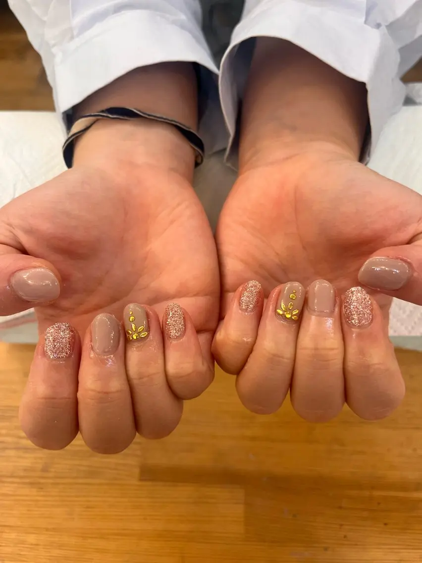 ネイル シンプルネイル nailAlaia 妙典店 アイリのネイルデザイン