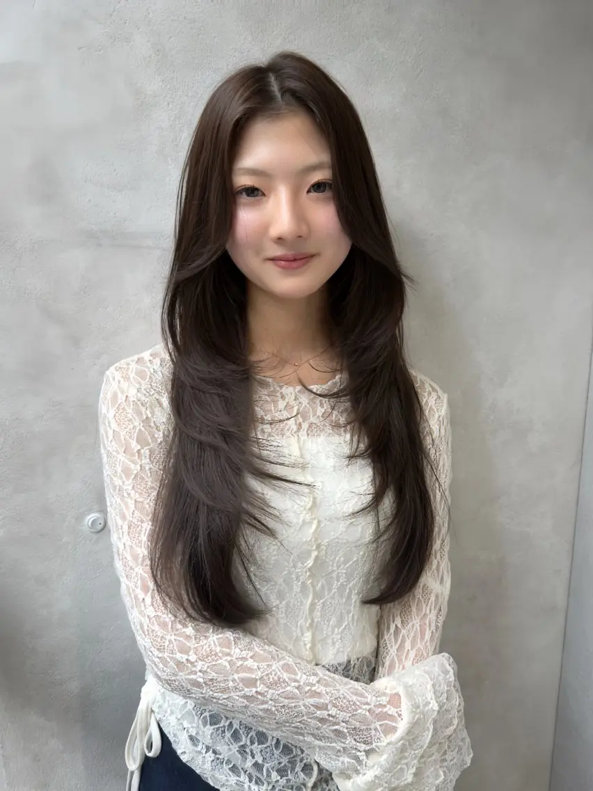 ロング ✨レイヤー・ブリーチ なしダブル特化✨のヘアスタイル