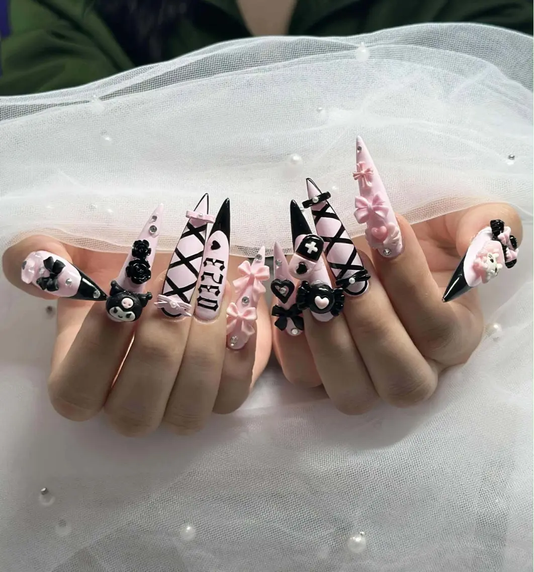 ネイル アートネイル ボルドー フレンチネイル ジェルネイル 氷ネイル・うるうるネイル ハンドネイル Julie NailSalonのネイルデザイン