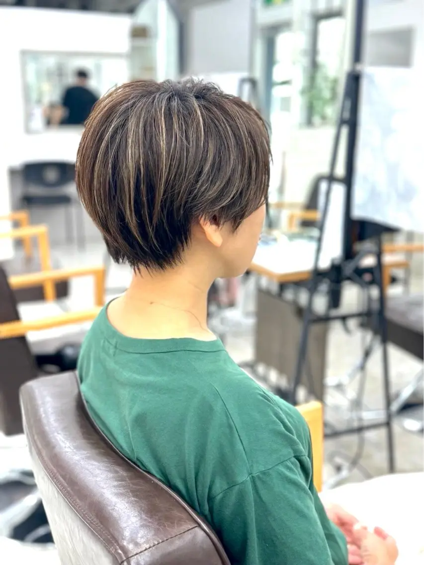 ショート カラー ヘアカラー ✨ハイライト特化 小澤✨のヘアスタイル