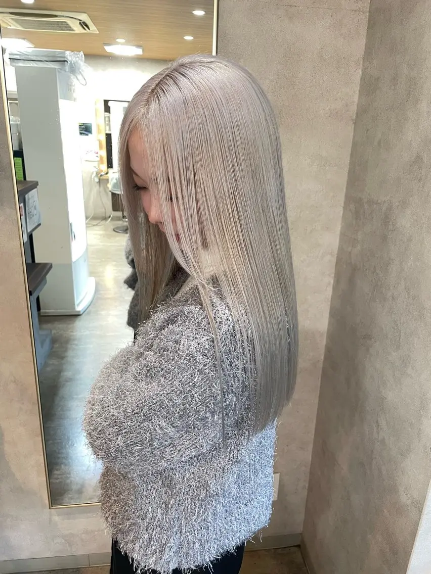 ロング カラー ブリーチ ヘアカラー トリートメント RIENS aura / ayu ♡のヘアスタイル