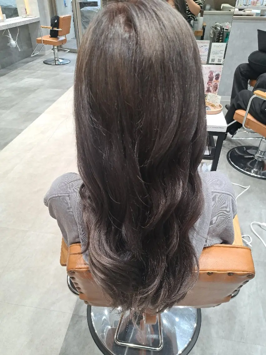 カラー グレージュ 関口 知佳のヘアスタイル
