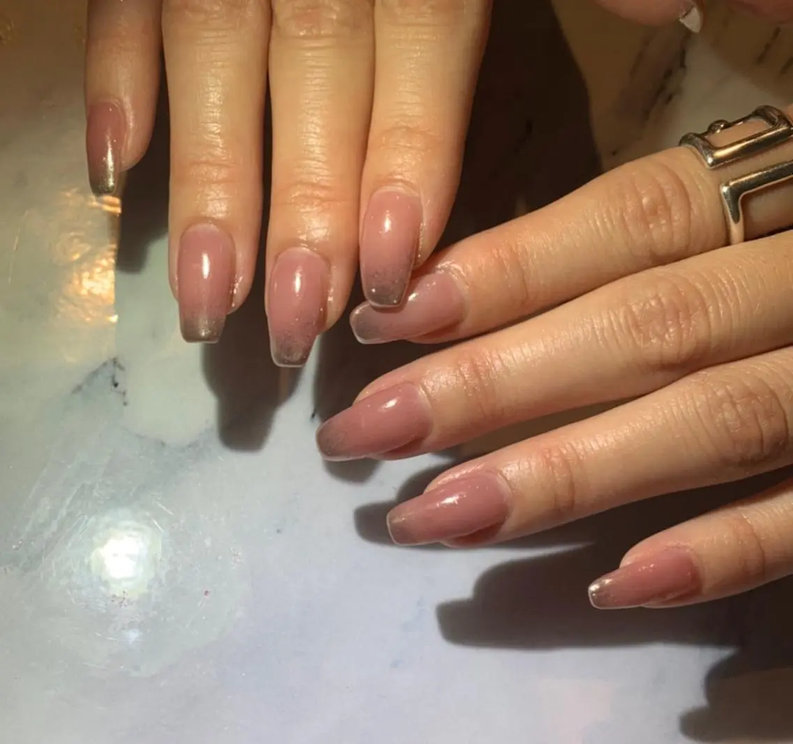 ネイル ミラーネイル Lino+ ネイル&よもぎ蒸しのネイルデザイン