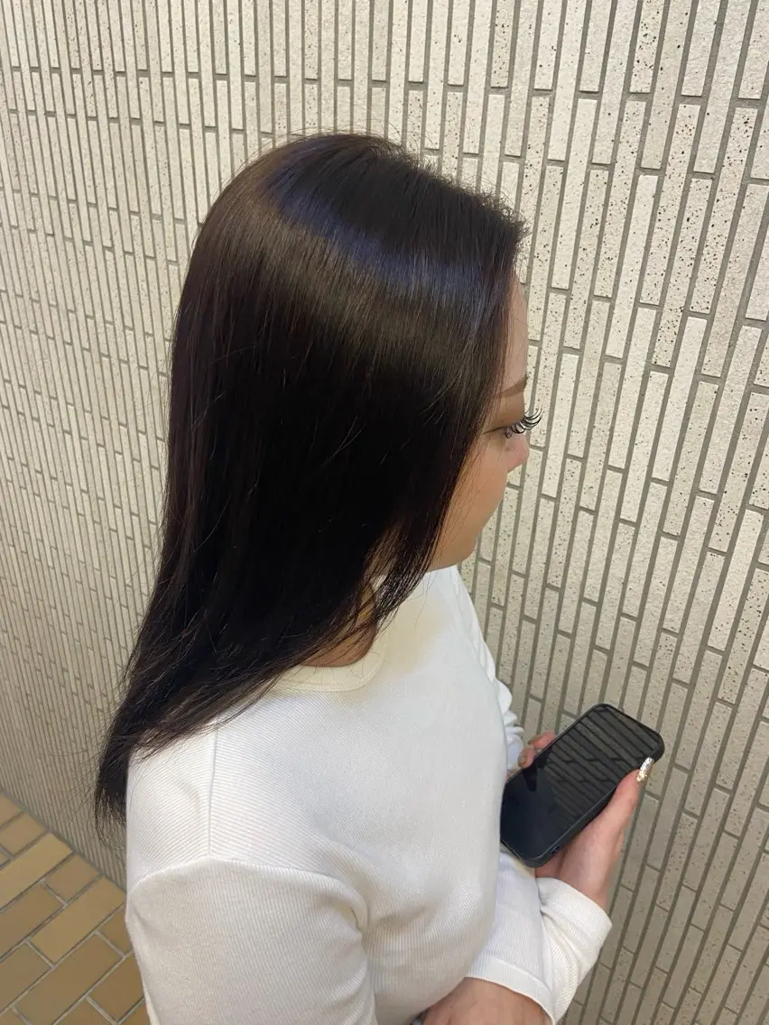 ミディアム カラー ブラウンカラー ダークブラウン 縮毛矯正 小田部 愛のヘアスタイル