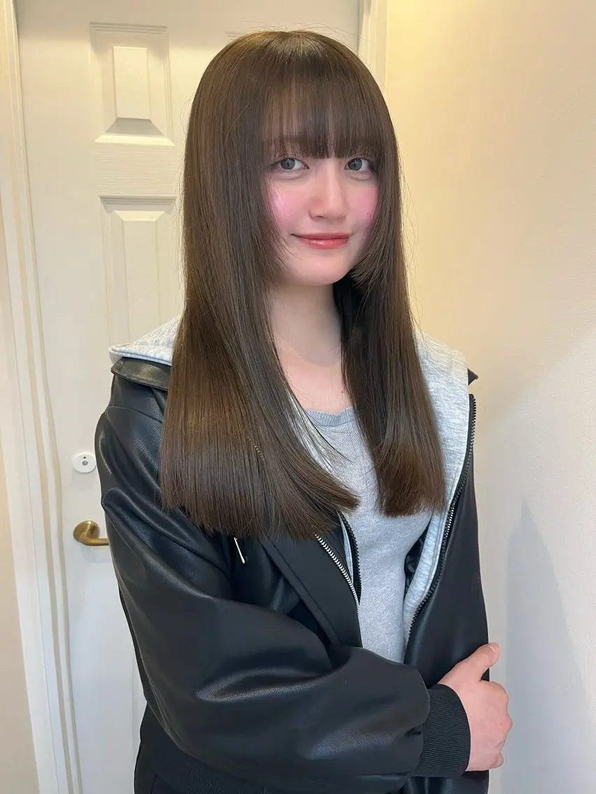 セミロング カラー カット ヘアカラー yuka ボブカットモデルのヘアスタイル