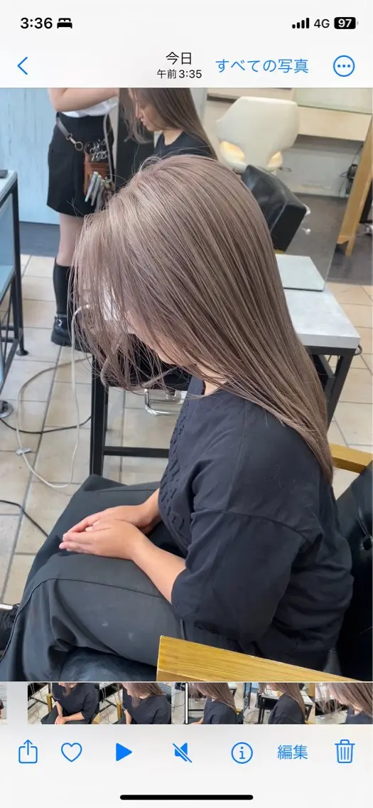 ロング カラー グレージュ ミルクティーグレージュ ✨原宿ハイトーン ブリーチ職人菊池のヘアスタイル