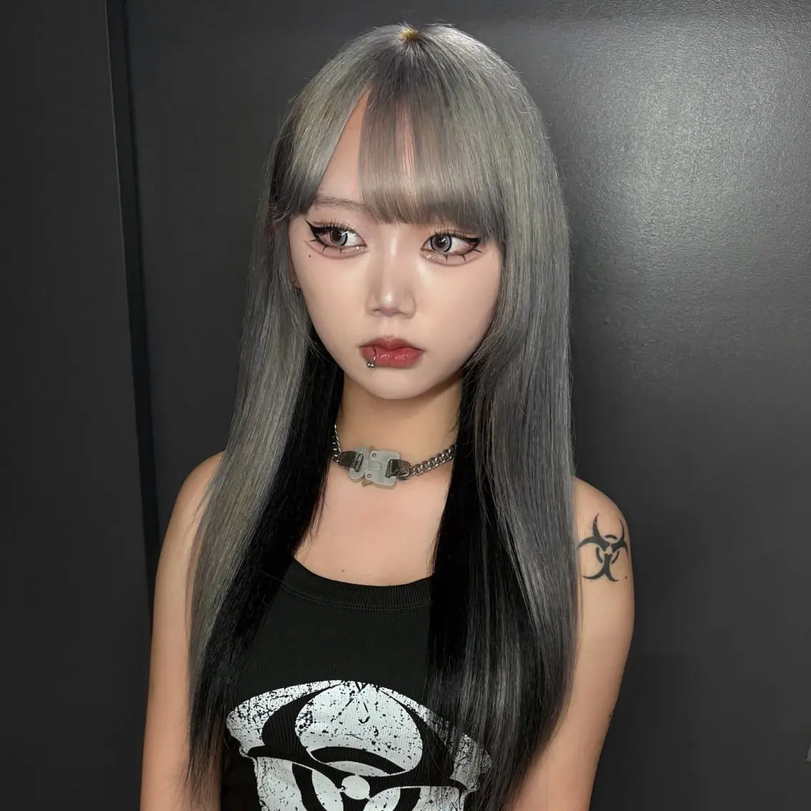 ロング カラー ブリーチ ケアブリーチ ハイトーンカラー ヘアカラー ★デザインカラー ハイトーン ももか★のヘアスタイル