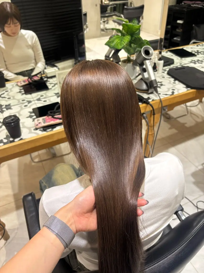 【ミニモ限定🌿】ハーフ(ミドル)ブリーチ➕ケアカラー➕tr🪩ダメージレスに明るく🪩の写真
