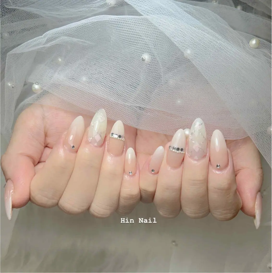 ネイル フットネイル フレンチネイル ジェルネイル グラデーション 韓国ネイル ハンドネイル HIN NAILのネイルデザイン