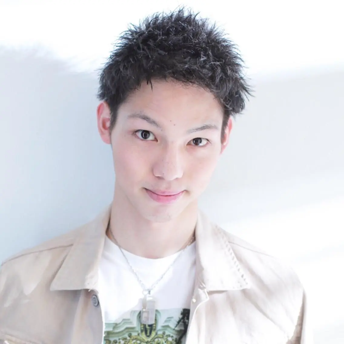 ショート カラー メンズ メンズショート 黒髪 ショートヘア メンズヘア特化 崎田 成人のヘアスタイル