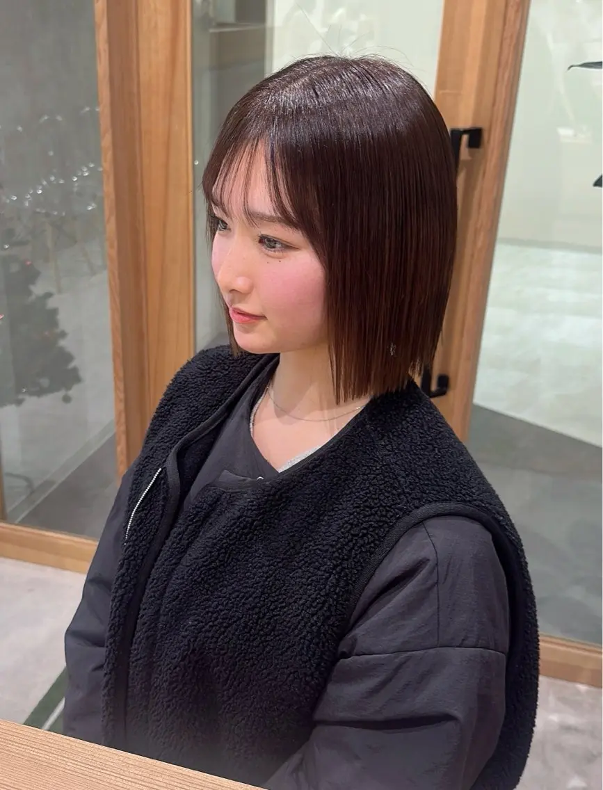 ミディアム ボブ カット ヘアカラー 小寺 唯希のヘアスタイル