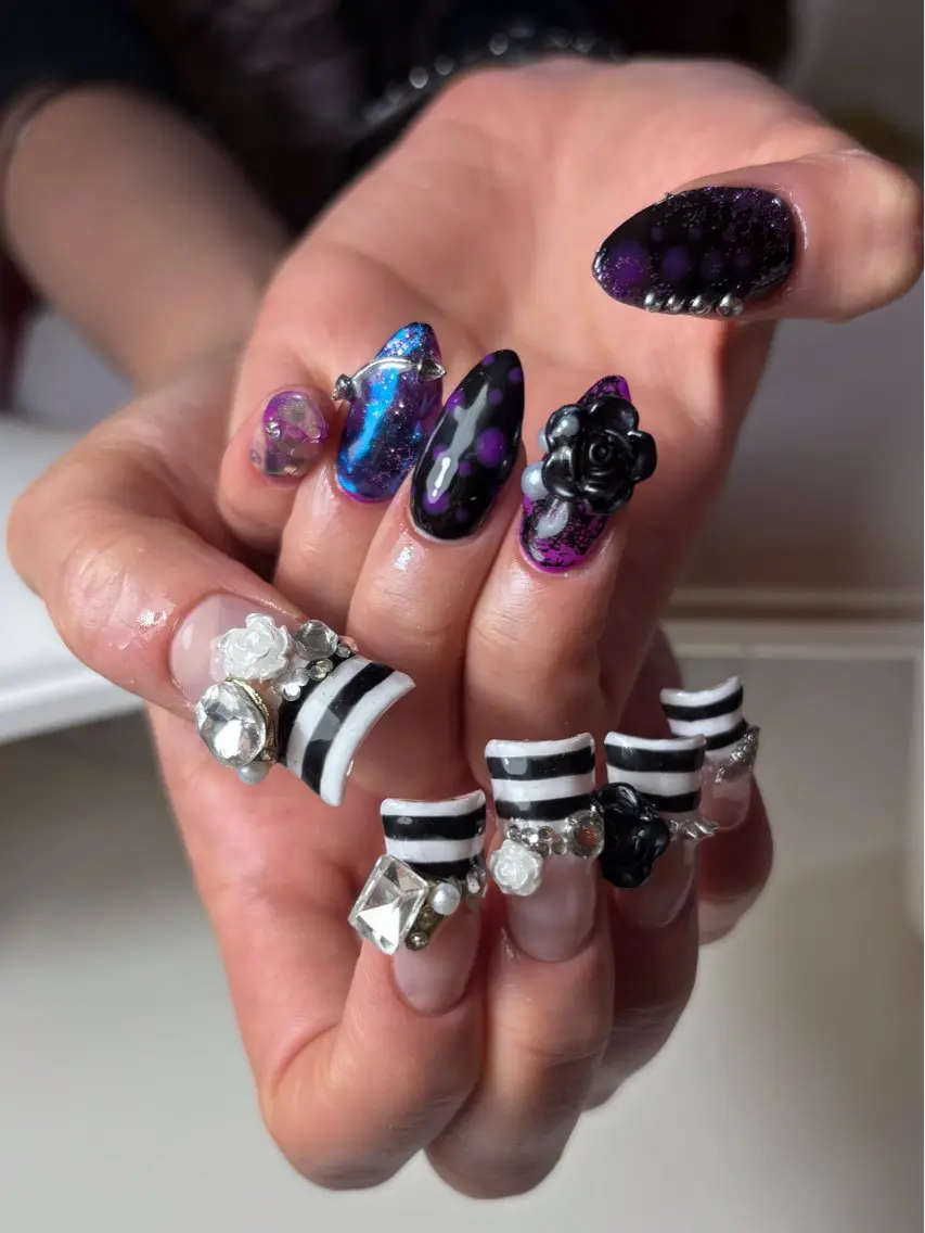 ネイル ハンドネイル .unff サラ🦷のネイルデザイン