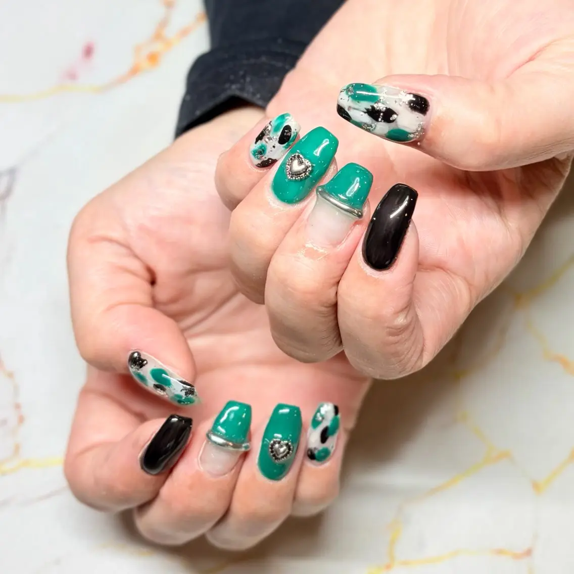 ネイル ハンドネイル フットネイル R.nail 蘭のネイルデザイン