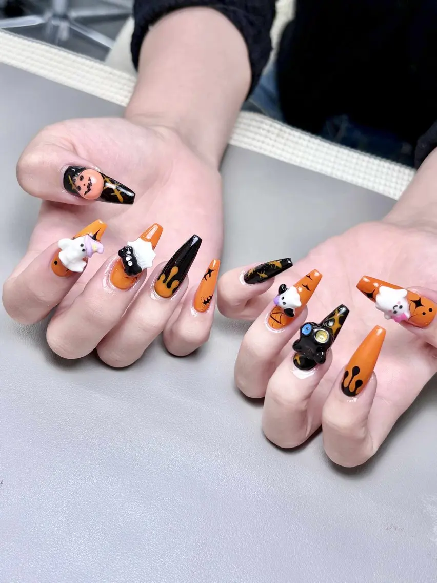 ネイル アートネイル ハロウィン キラキラネイル シンプルネイル ハンドネイル ハンドケア ちごみ Novaのネイルデザイン