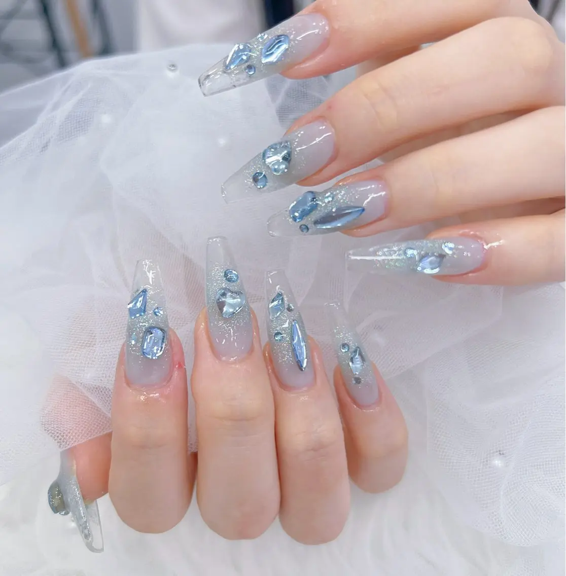 ネイル アートネイル オーロラネイル チークネイル 長さ出し フットネイル Miya _nailのネイルデザイン