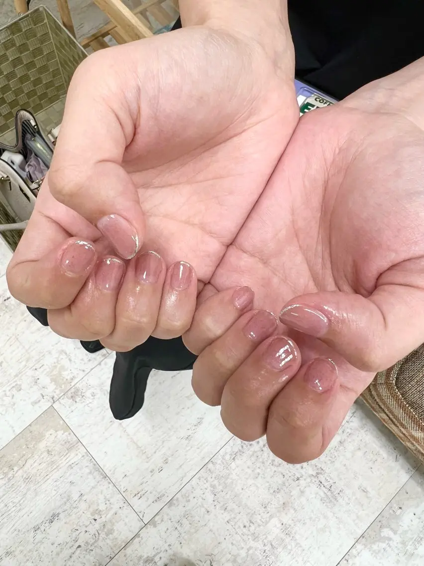 ネイル フレンチネイル 吉田 里菜のネイルデザイン