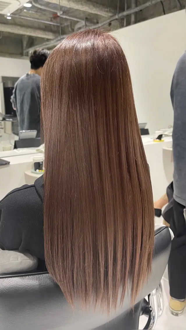 ロング カラー ベージュカラー ピンクカラー ピンクベージュ 髪質改善 WISTERIA P LUS1 ikumiのヘアスタイル