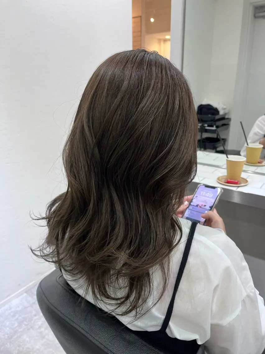 セミロング Viot 銀座 樋口 桃佳のヘアスタイル