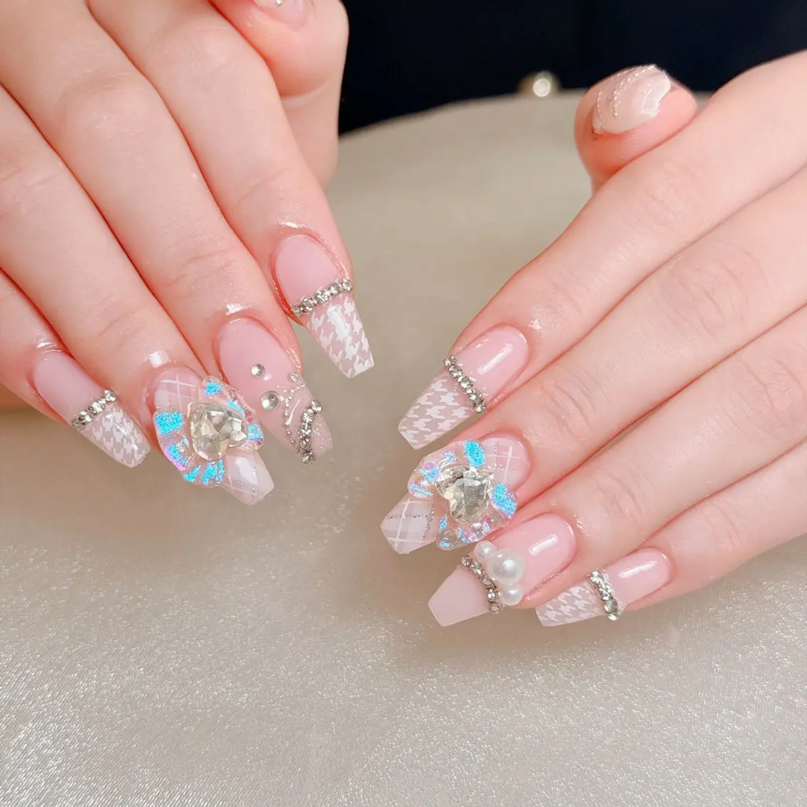 ネイル ハンドネイル ハンドケア ネイル👑クイーンズ NailQueensのネイルデザイン