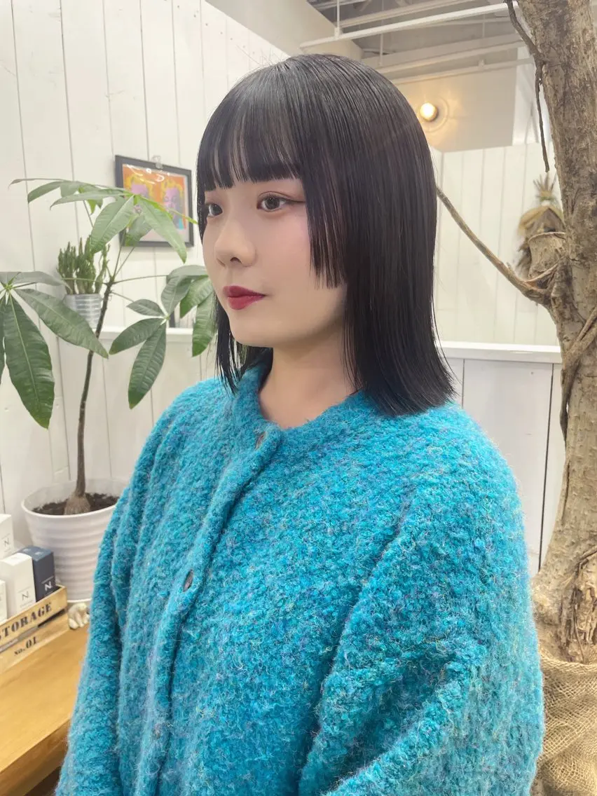 ミディアム Ann./艶髪 /レイヤーカットのヘアスタイル