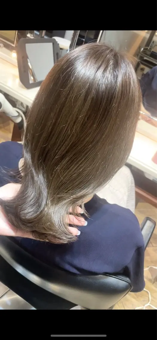 ミディアム カラー ボブレイヤー ベージュカラー ブリーチ 透明感カラー ブリーチなしカラー カット ヘアカラー トリートメント ご新規様限定 透明感カラーKANAのヘアスタイル