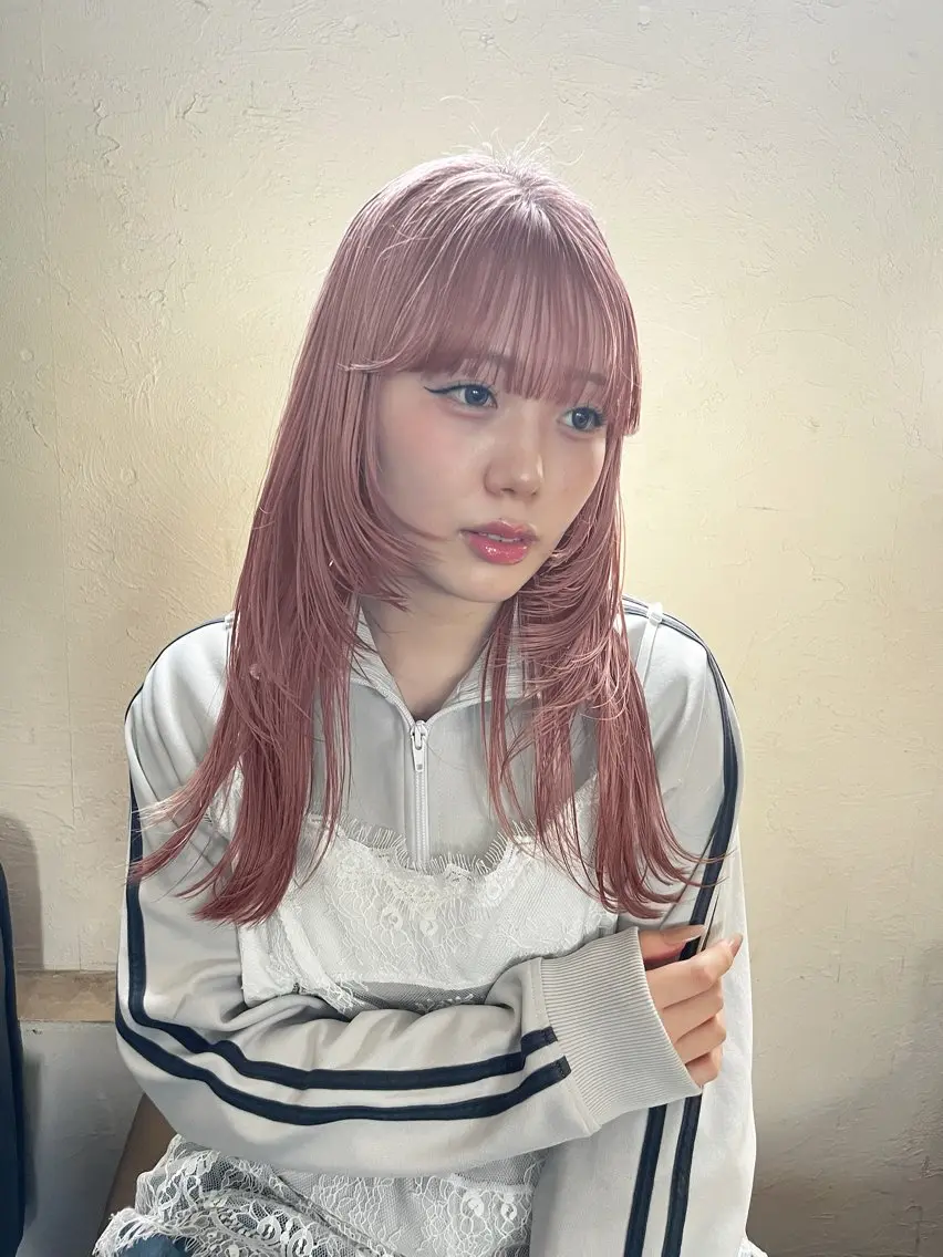 ロング カラー ピンクカラー レイヤーカット カット ヘアカラー トリートメント レイヤーカット/ブラ ウンカラー/河野凜のヘアスタイル