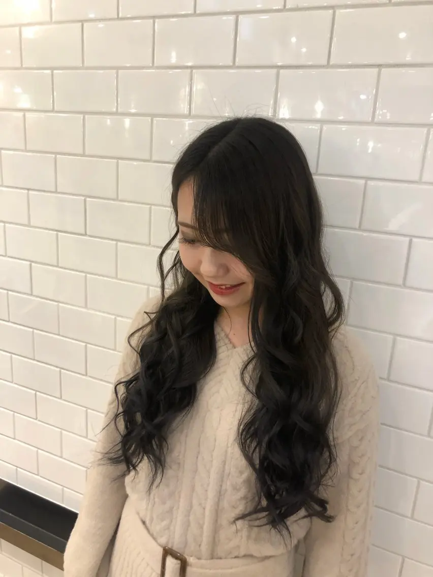 ロング カラー カット ヘアカラー トリートメント 🌈髪質改善🌈 過去の1艶サラ体験✨のヘアスタイル