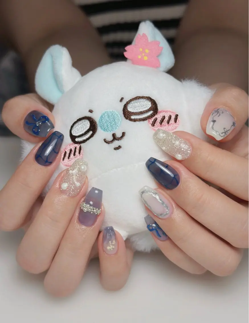 ネイル オーロラネイル 長さ出し フットネイル 韓国ネイル ラメ(グリッター) ハンドネイル 👍thumbs up nail👍のネイルデザイン