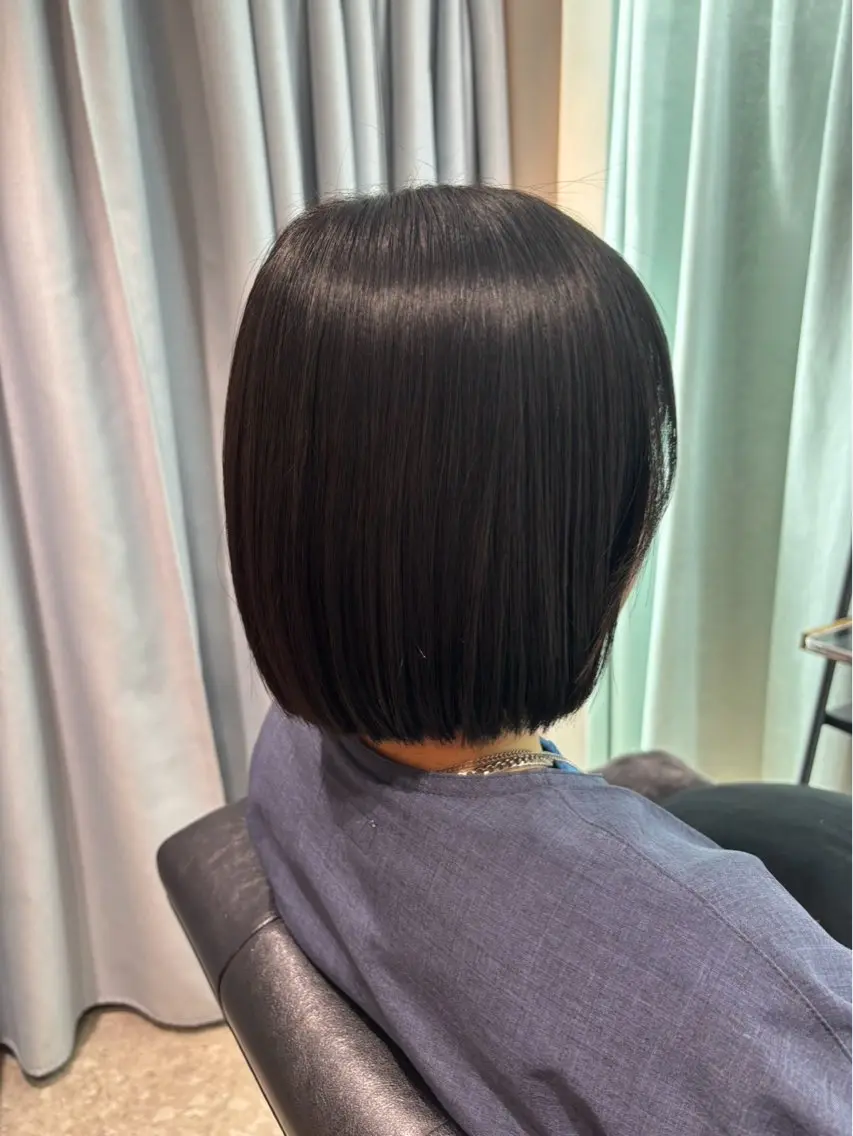 ミディアム 伊藤 花音のヘアスタイル
