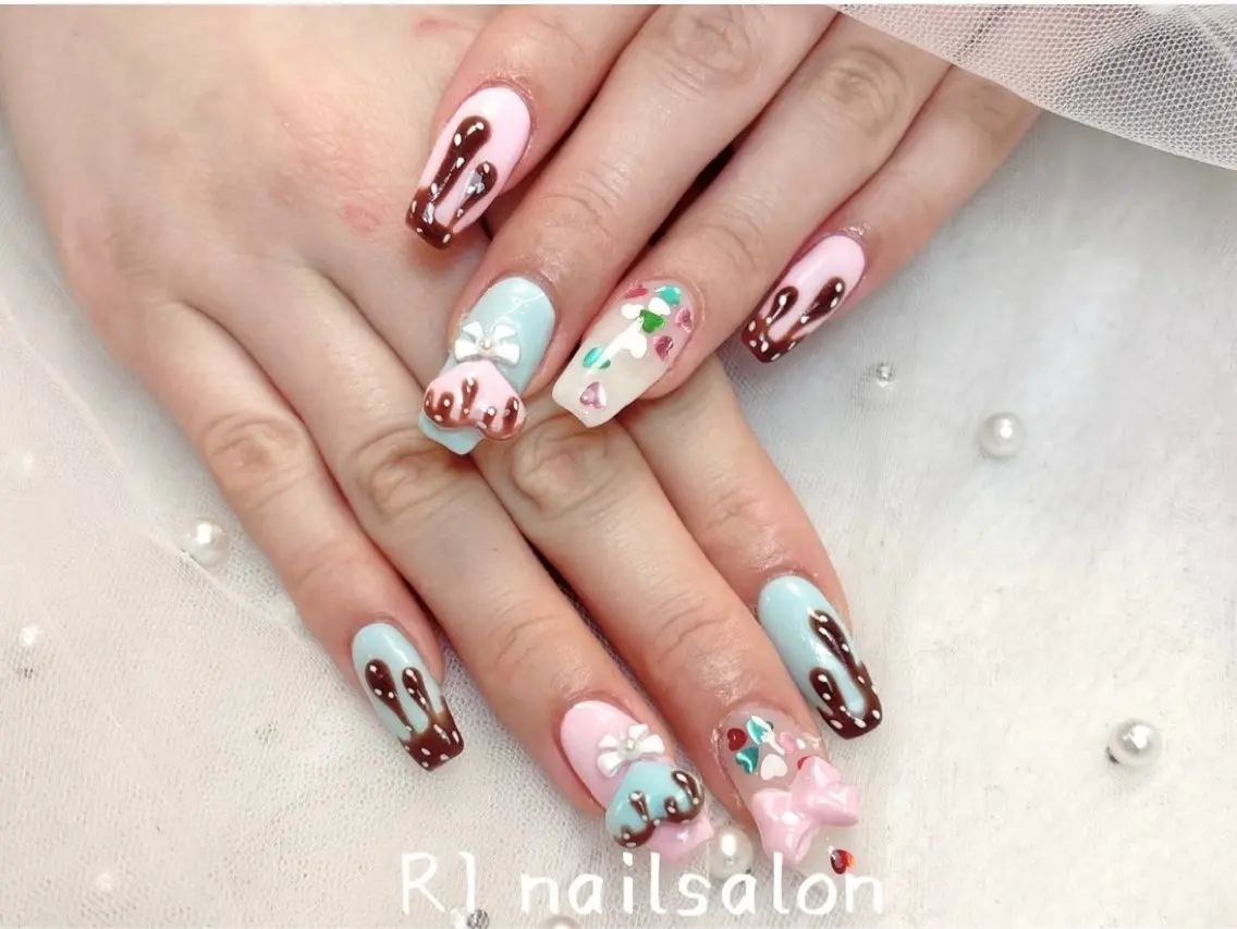 ネイル ジェルネイル 韓国ネイル マグネットネイル 持ち込み ワンカラーネイル ハンドネイル ハンドケア R1🎀Nail💕 池袋東口店のネイルデザイン