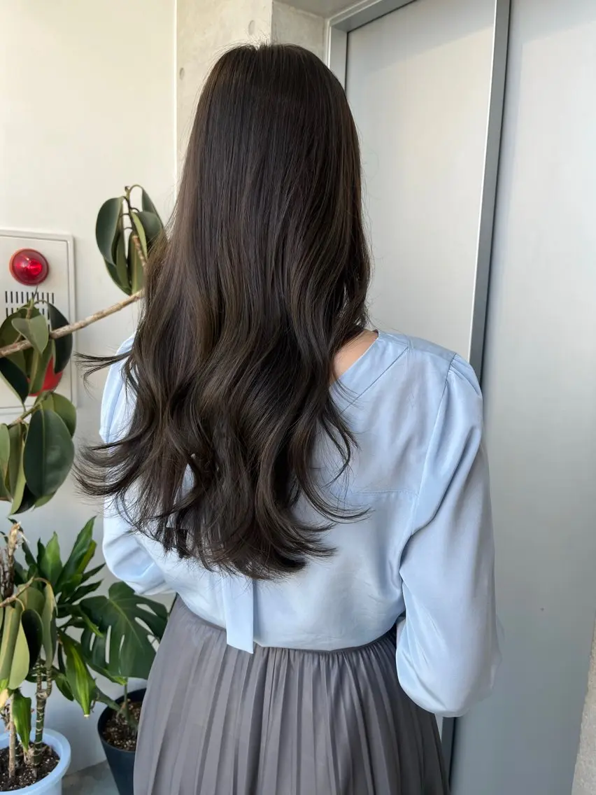 ロング カラー パーマ ヘアアレンジ 透明感/オリーブ/ グレージュ/YUKAのヘアスタイル
