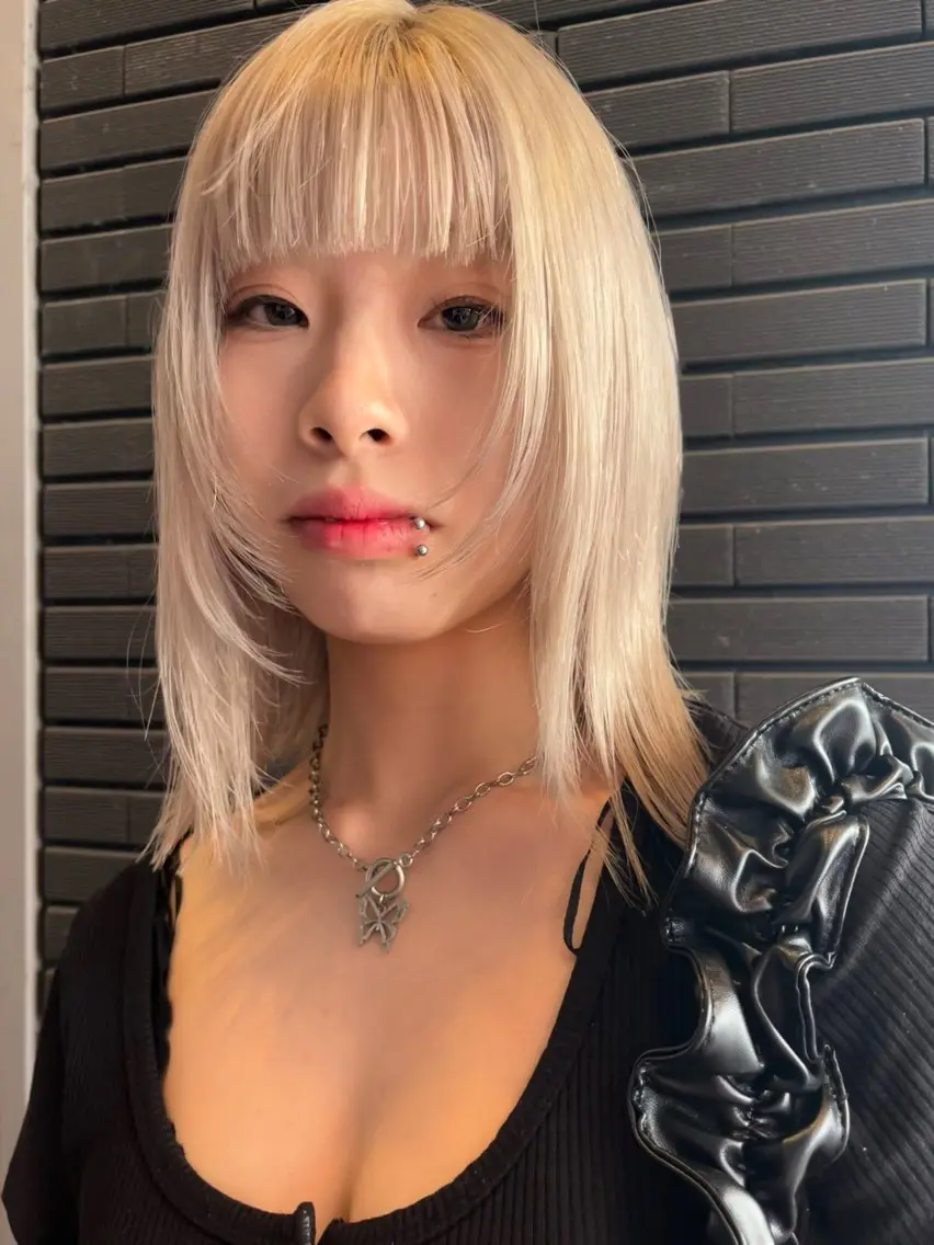 セミロング JUURI- Shionのヘアスタイル