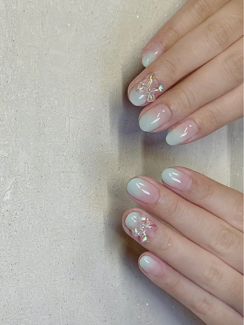 ネイル キラキラネイル ラメ(グリッター) 持ち込み リボン ストーンネイル Minami Nailのネイルデザイン