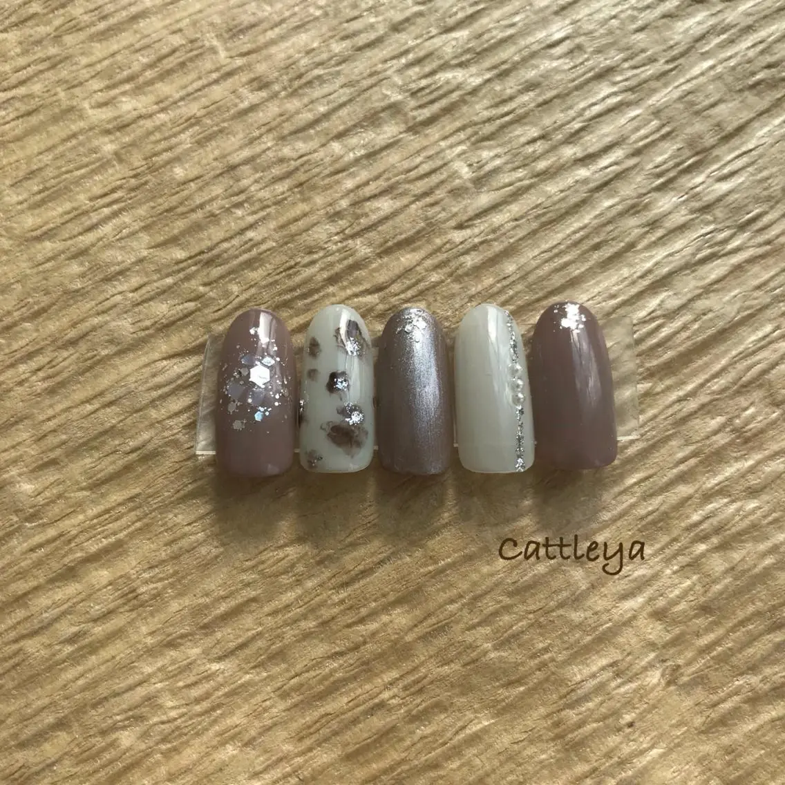ネイル Cattleya meguのネイルデザイン