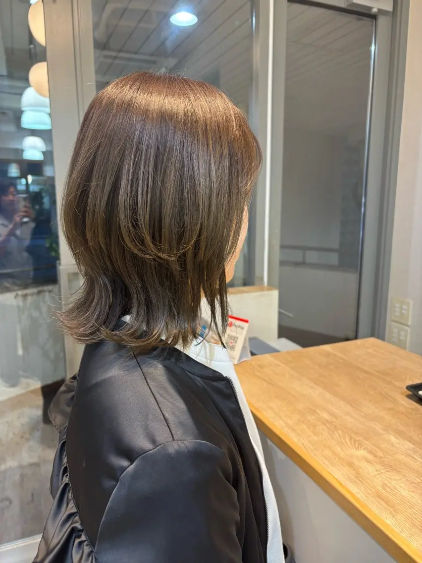 ミディアム くびれヘア ヘアカラー トリートメント フローレン KANAKOのヘアスタイル