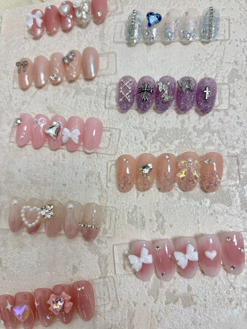 ネイル ETE LUNA NAILのネイルデザイン