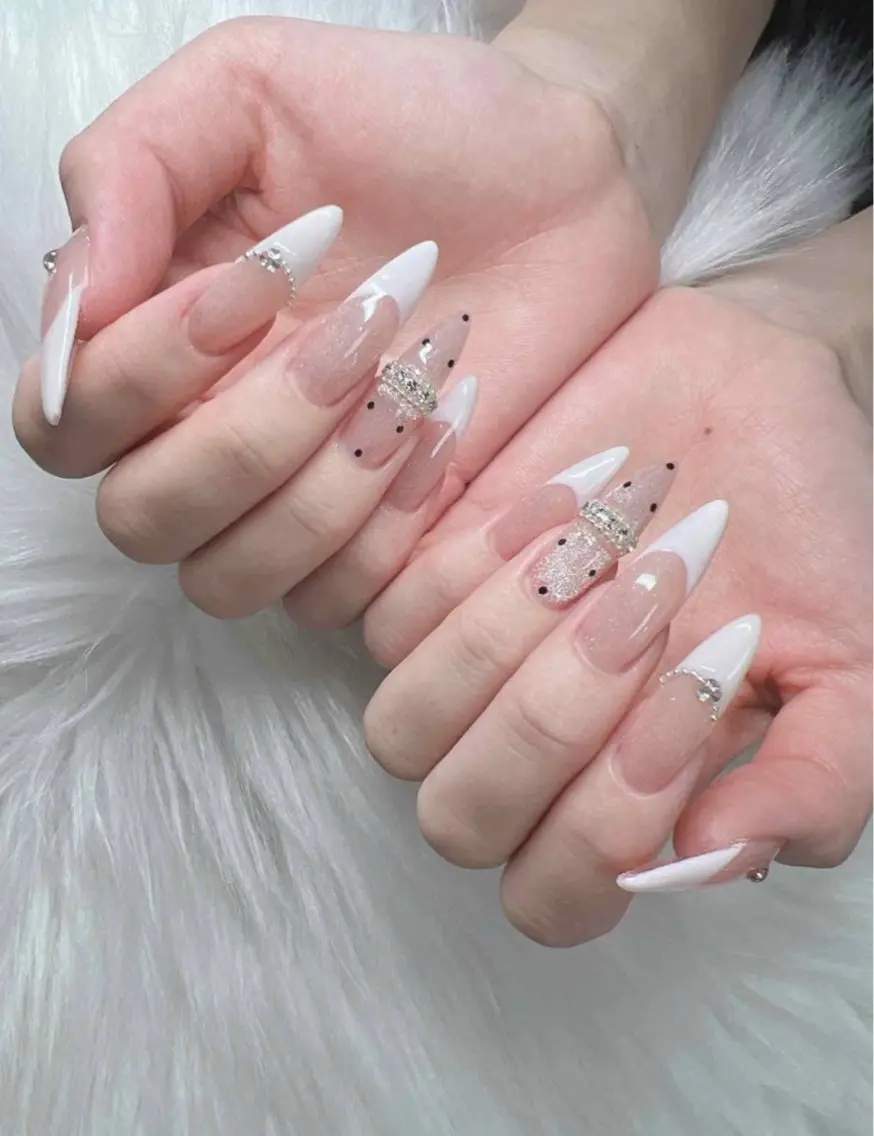 ネイル フレンチネイル グラデーション 韓国ネイル マグネットネイル ミラーネイル REI nailのネイルデザイン