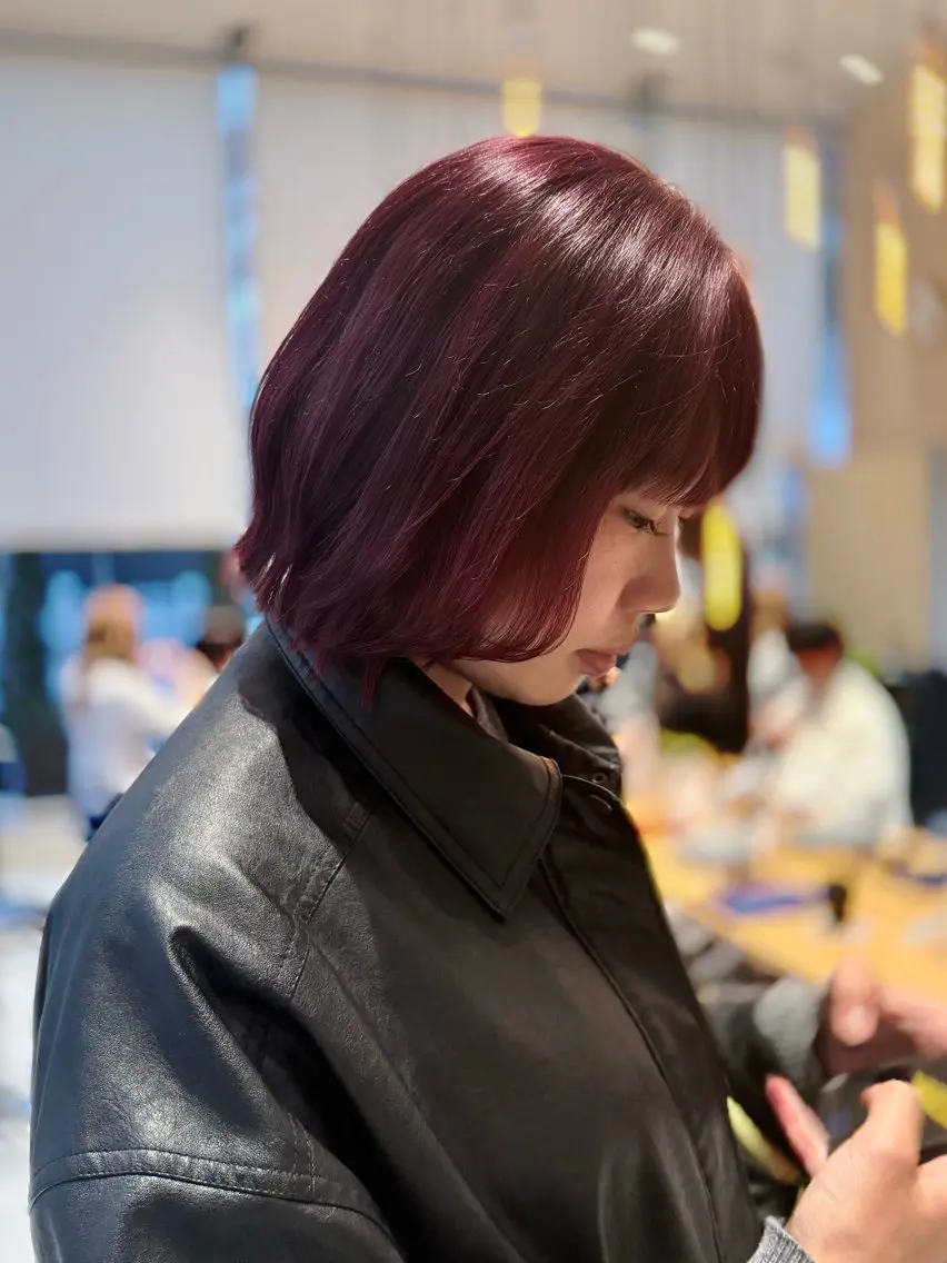 ミディアム カラー ボブレイヤー ボブ くびれヘア レイヤーカット カット ヘアカラー トリートメント ヘッドスパ ヘアセット ミオ💎ショート 透ける暗髪のヘアスタイル