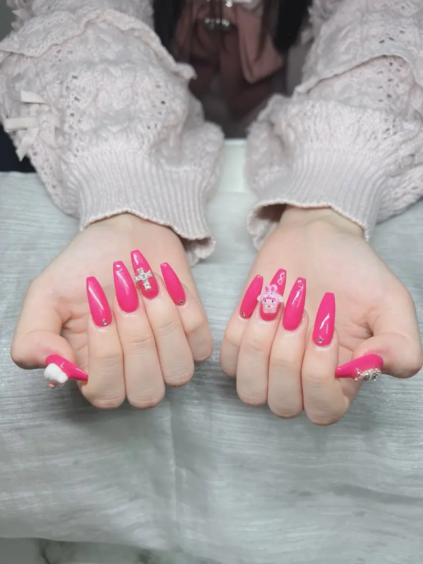 ネイル オーロラネイル チークネイル 長さ出し フットネイル フレンチネイル ハンドネイル Lee Nails チップ長さだし専門店のネイルデザイン
