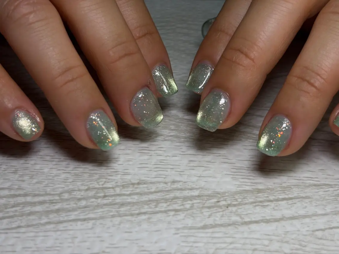 ネイル ハンドネイル Ulu Nail 🌱MOMOKAのネイルデザイン