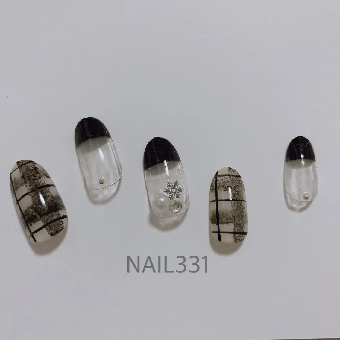 ネイル Nail 331のネイルデザイン