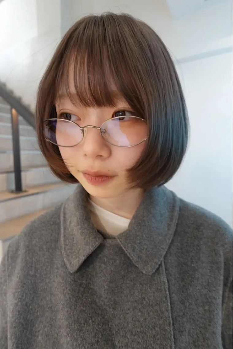 カラー ハイトーン/デザイン ハッシュカット/セナのヘアスタイル