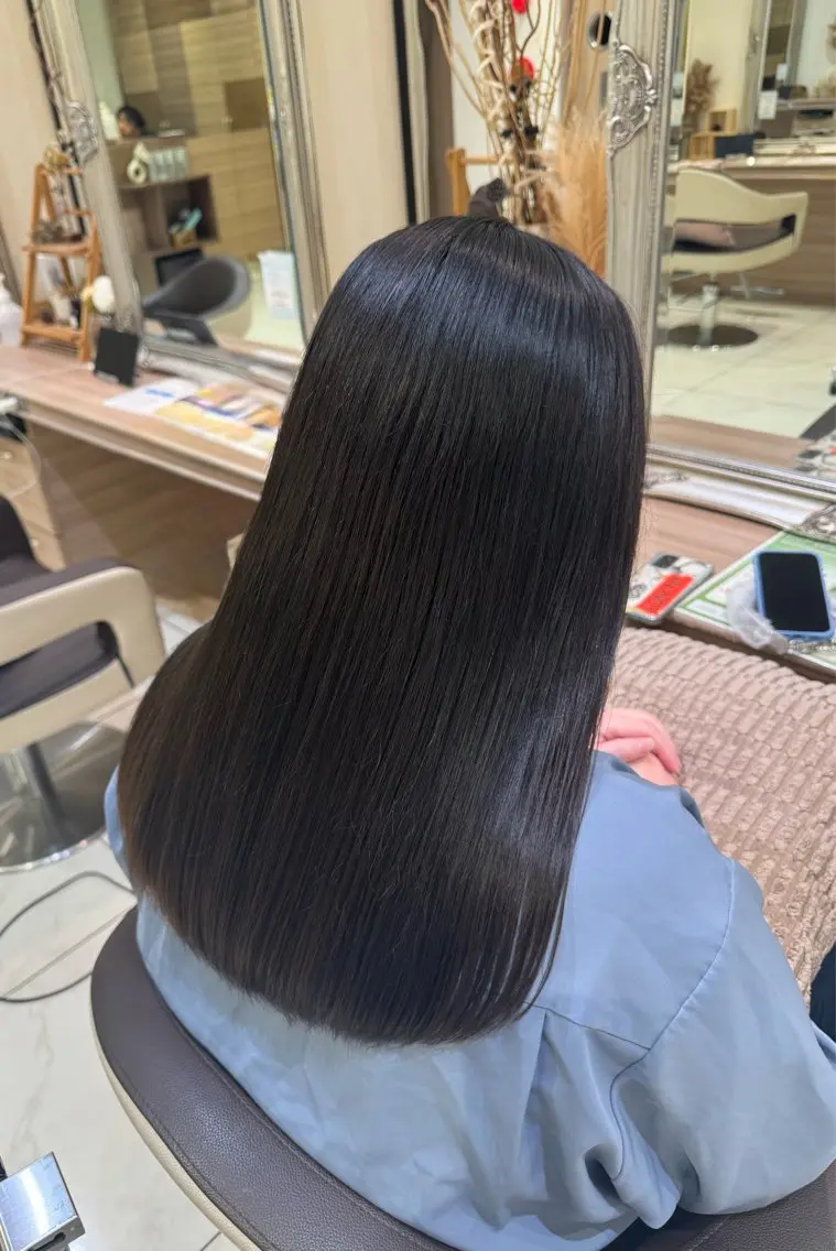 ロング カラー 寺田 結月のヘアスタイル