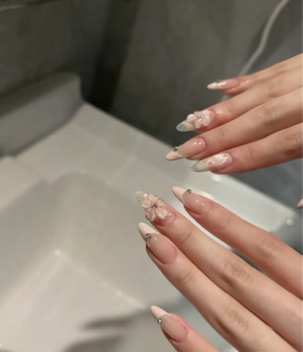 ネイル ハンドネイル WO MIAO💎のネイルデザイン