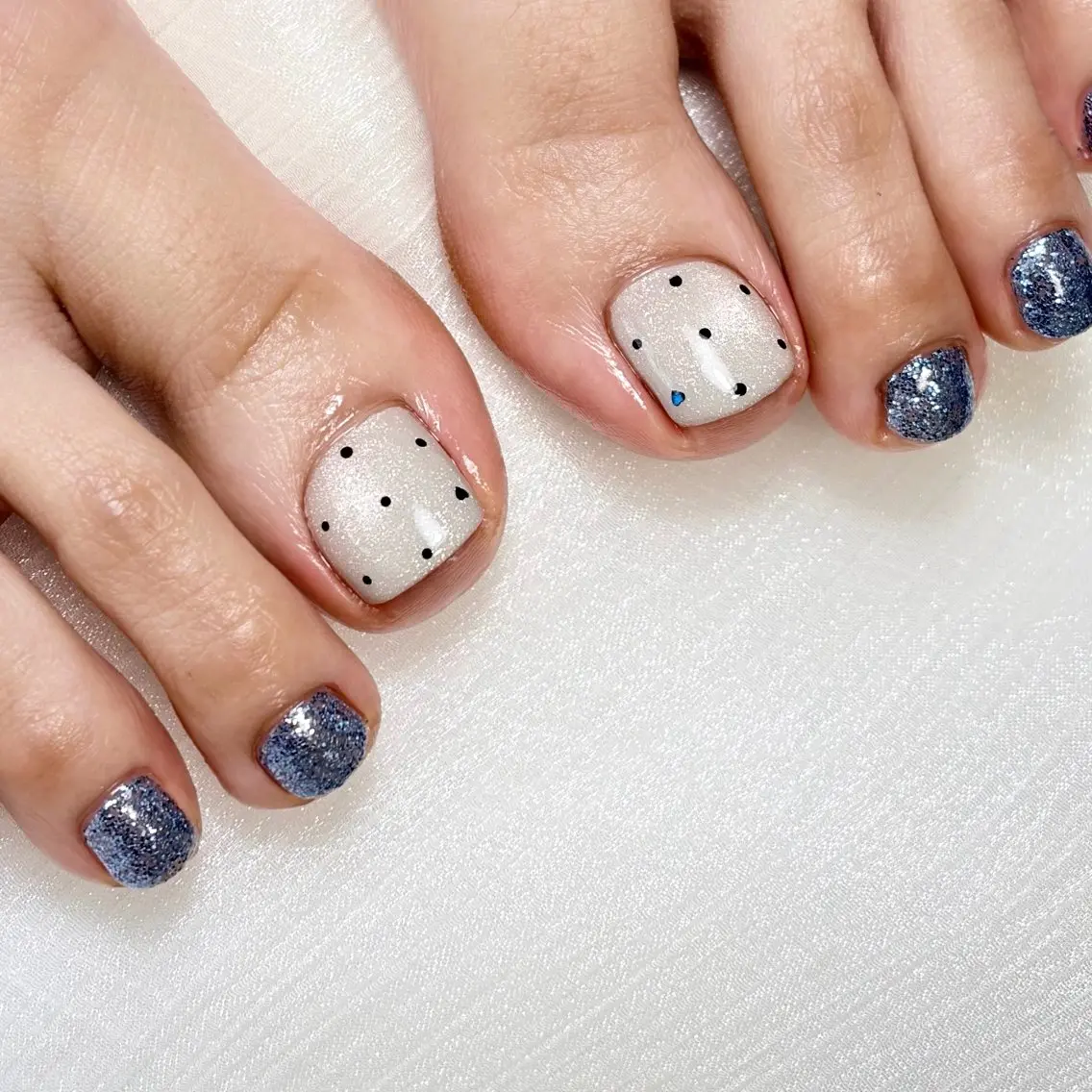 ネイル フットネイル gram nailのネイルデザイン